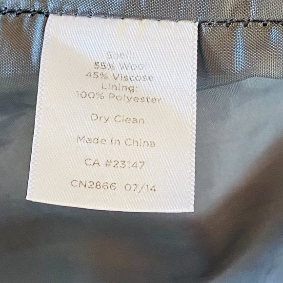 Talbots Gray & Cream Plaid Wool Blend A-Line Skirt (size 2P) - Picture 5 of 6